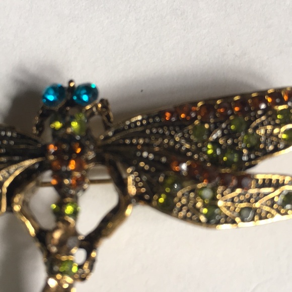 New! Dragonfly Rhinestone Brooch - Picture 2 of 8